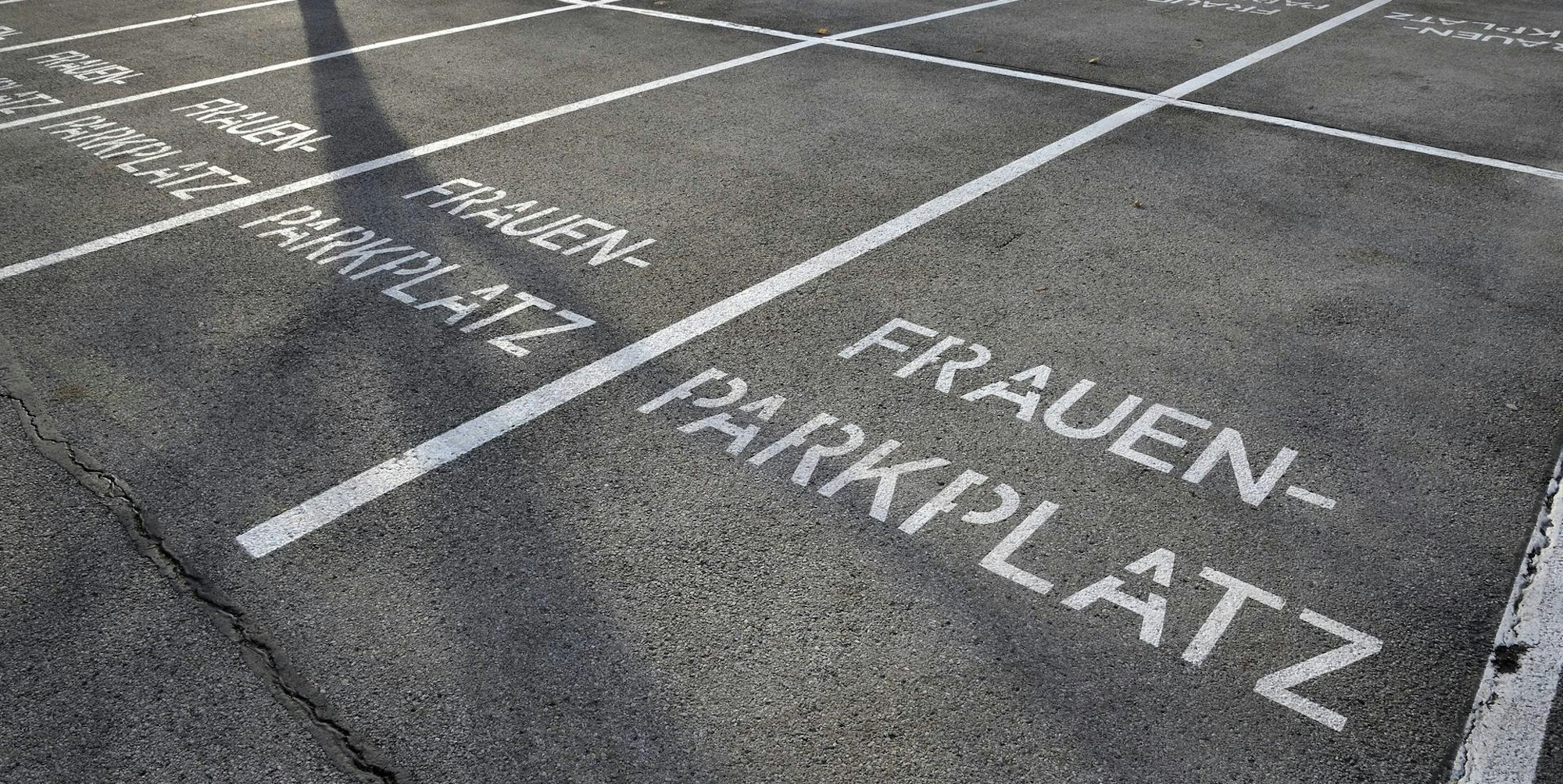 Frauenparkplatz