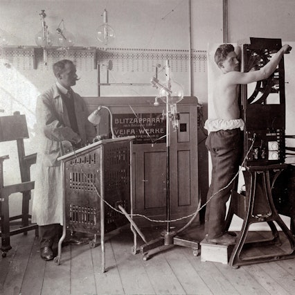 RöntgenBlitzapparatDessauer