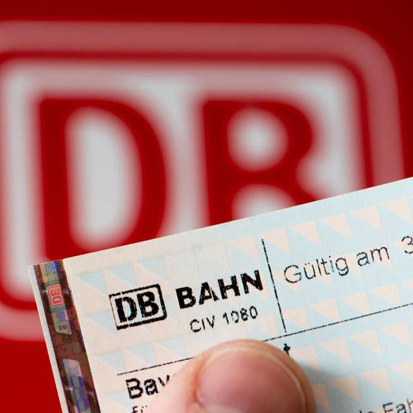 Fahrkartenautomat_de_37091529