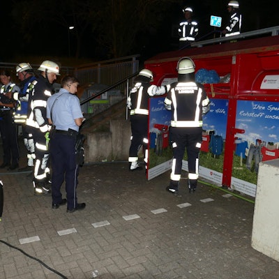 Junge aus Container gerette