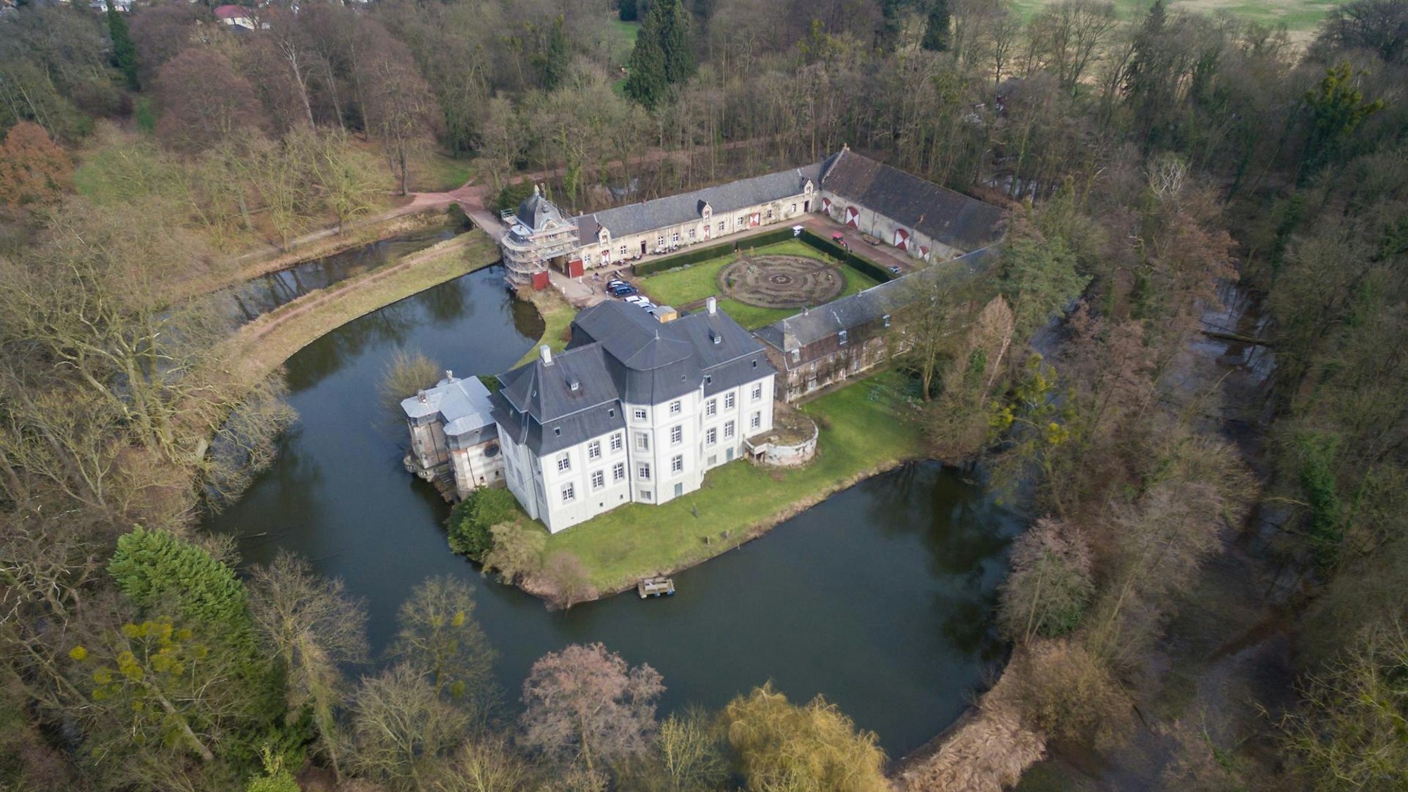 Schloss Türnich Winter Herbst S Hoensbroech