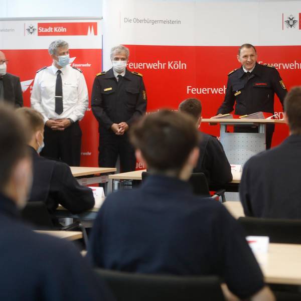 Neue Azubis Feuerwehr