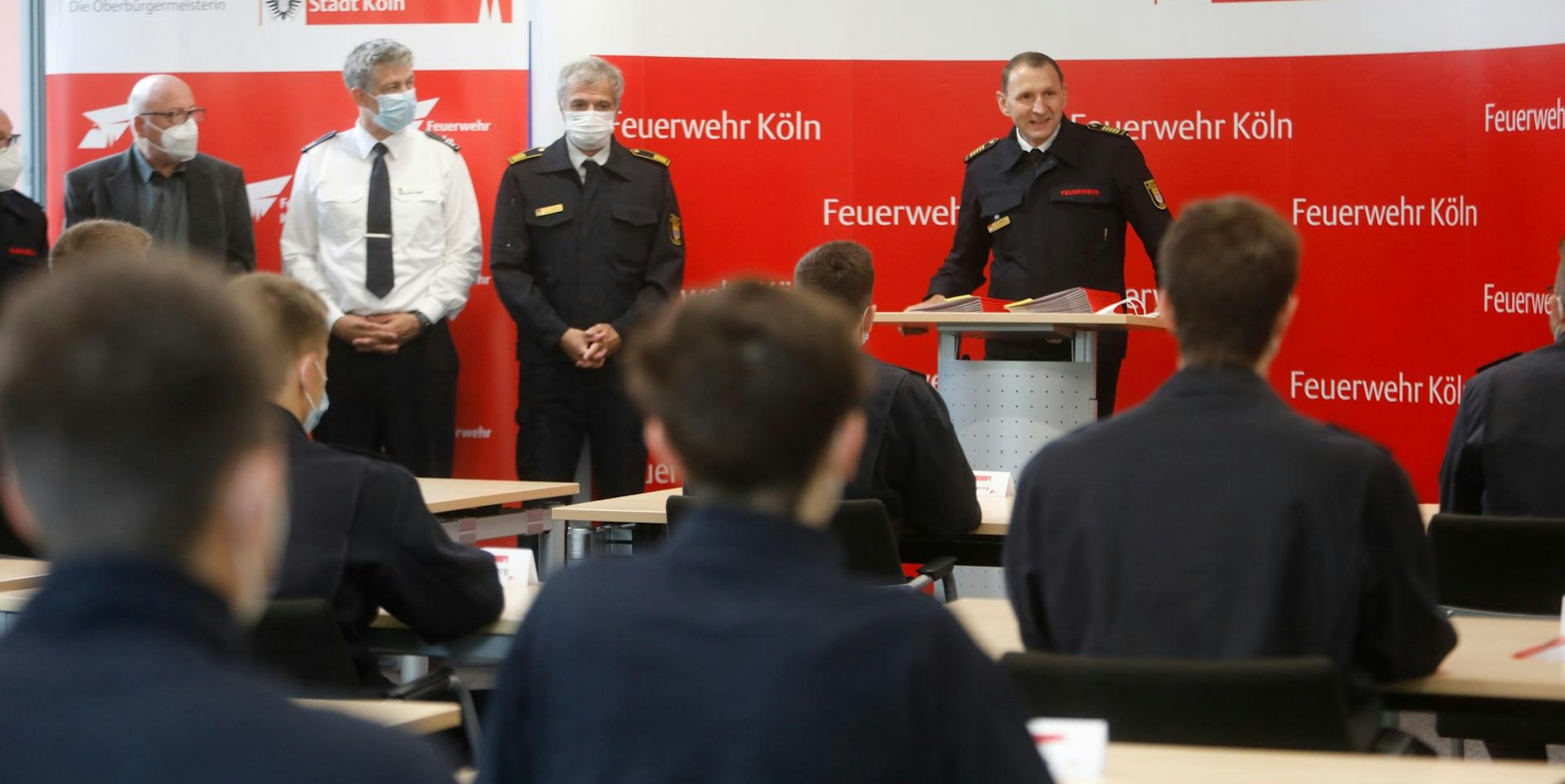 Neue Azubis Feuerwehr