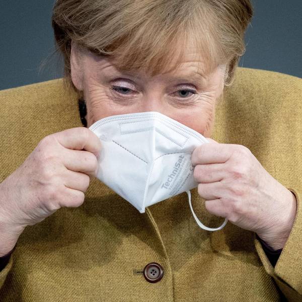 Merkel Bundestag 110221