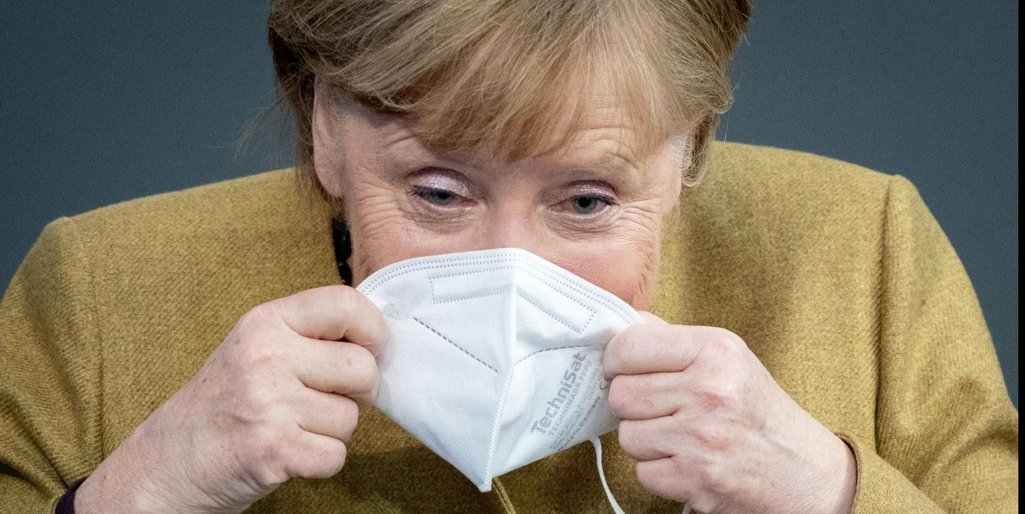 Merkel Bundestag 110221