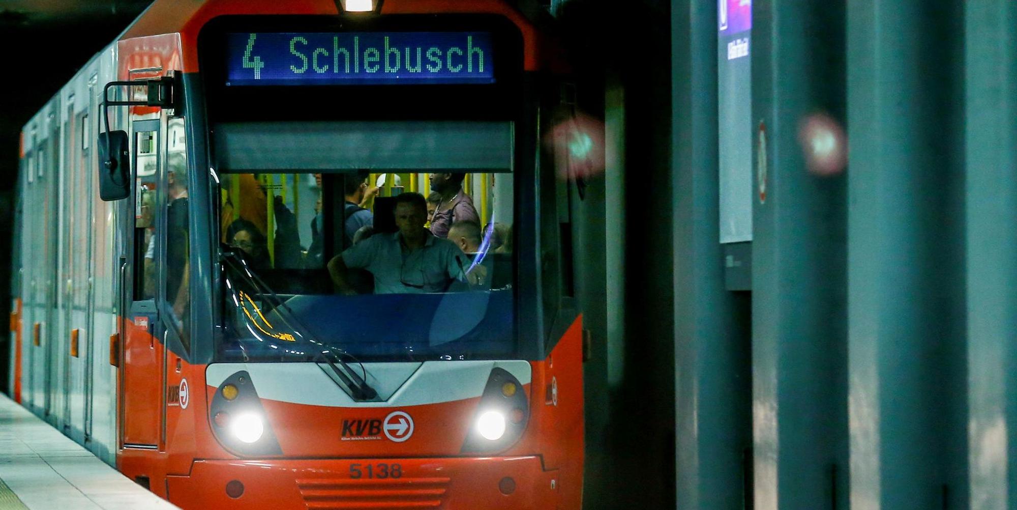 Bahn der Linie 4 KVB
