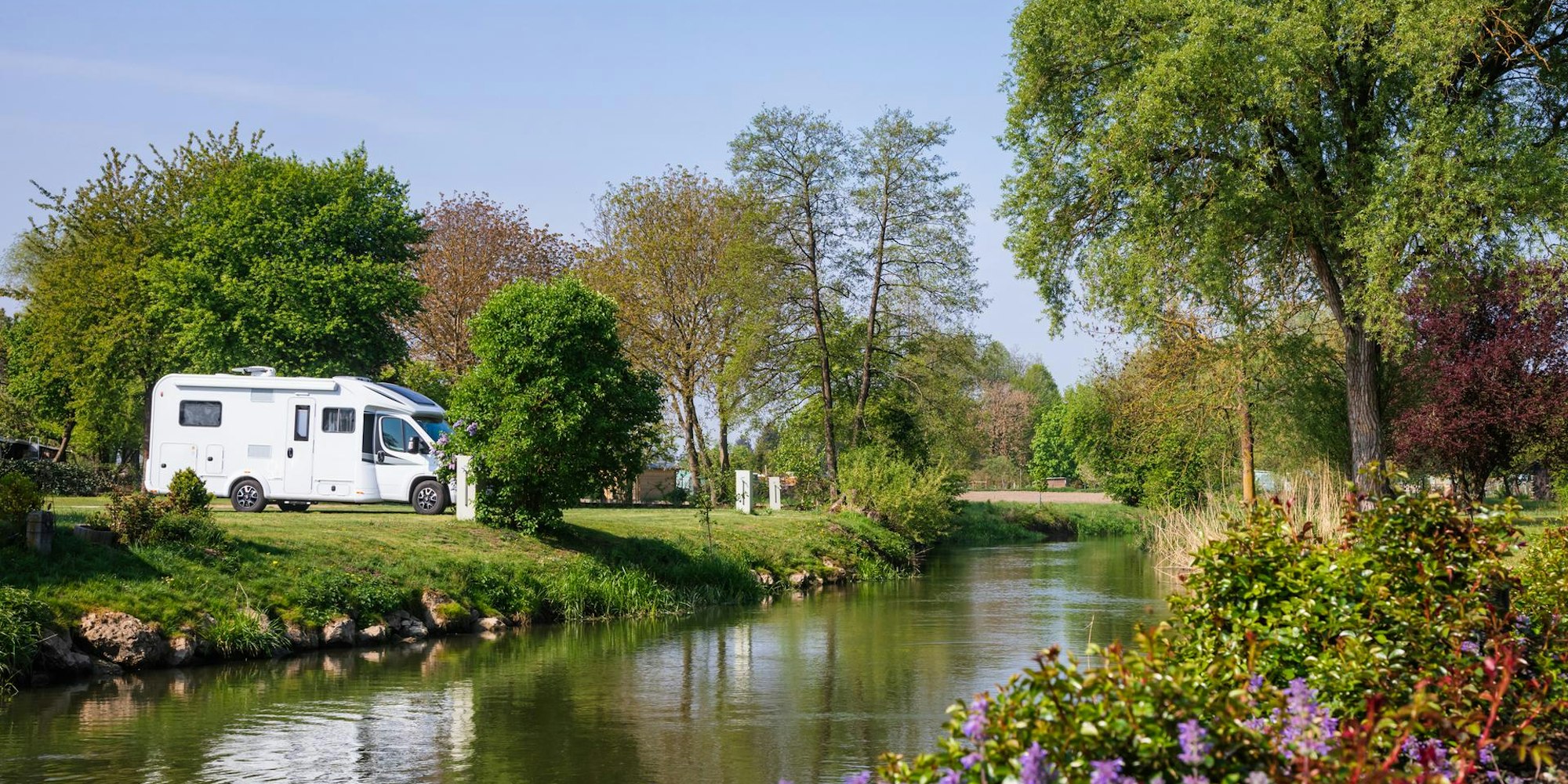 CampingSymbolGettyImages-1158684784