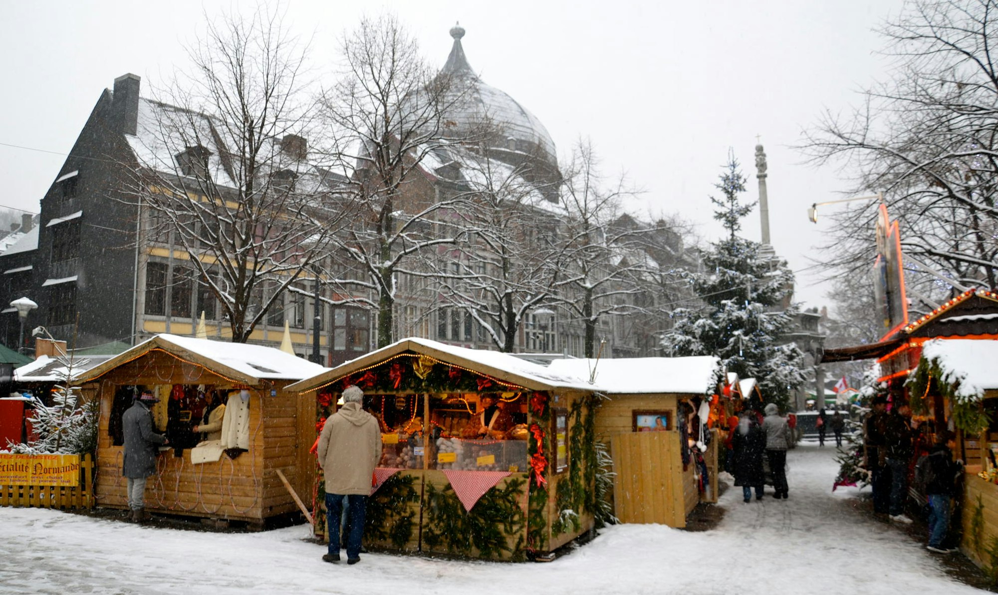 Cité_de_Noël_(Liège)flickrChris RieseWiki2.0