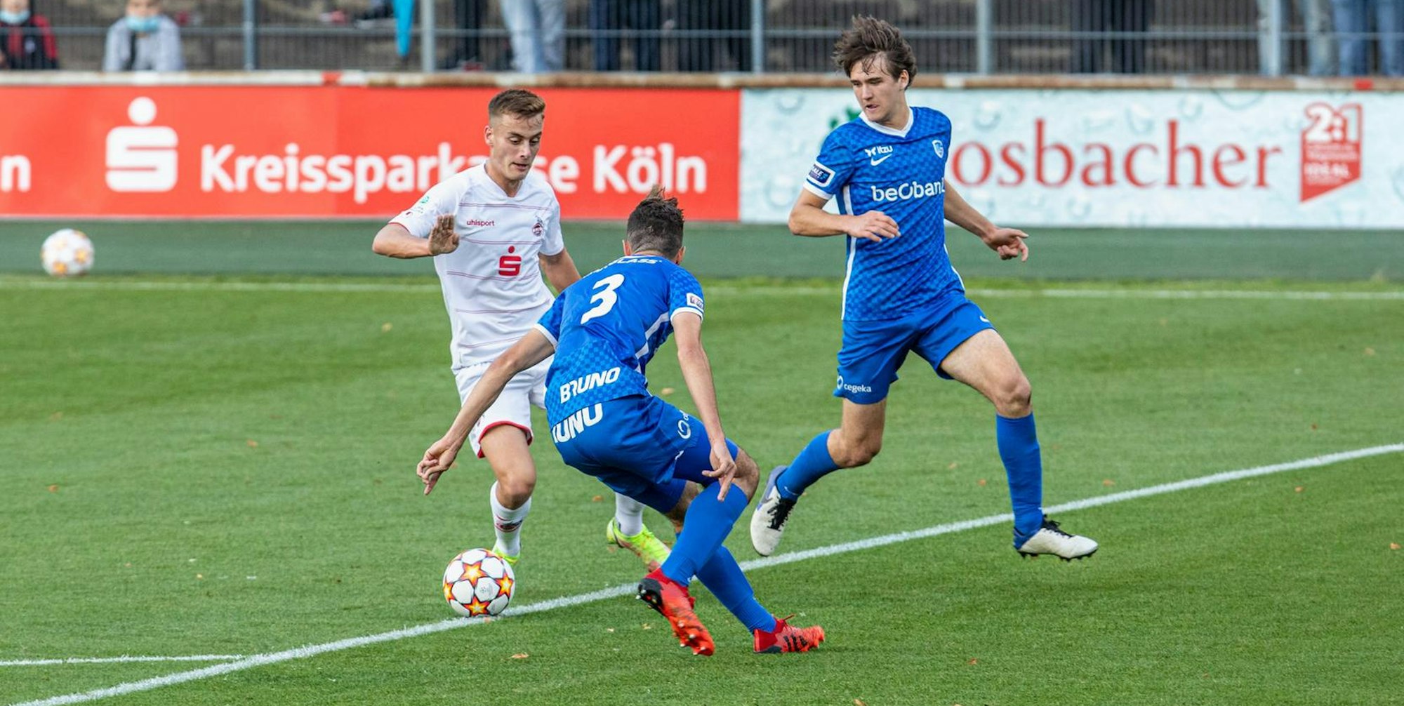 C5DBA65C-5D8E-4D85-8892-A14CED7531FF