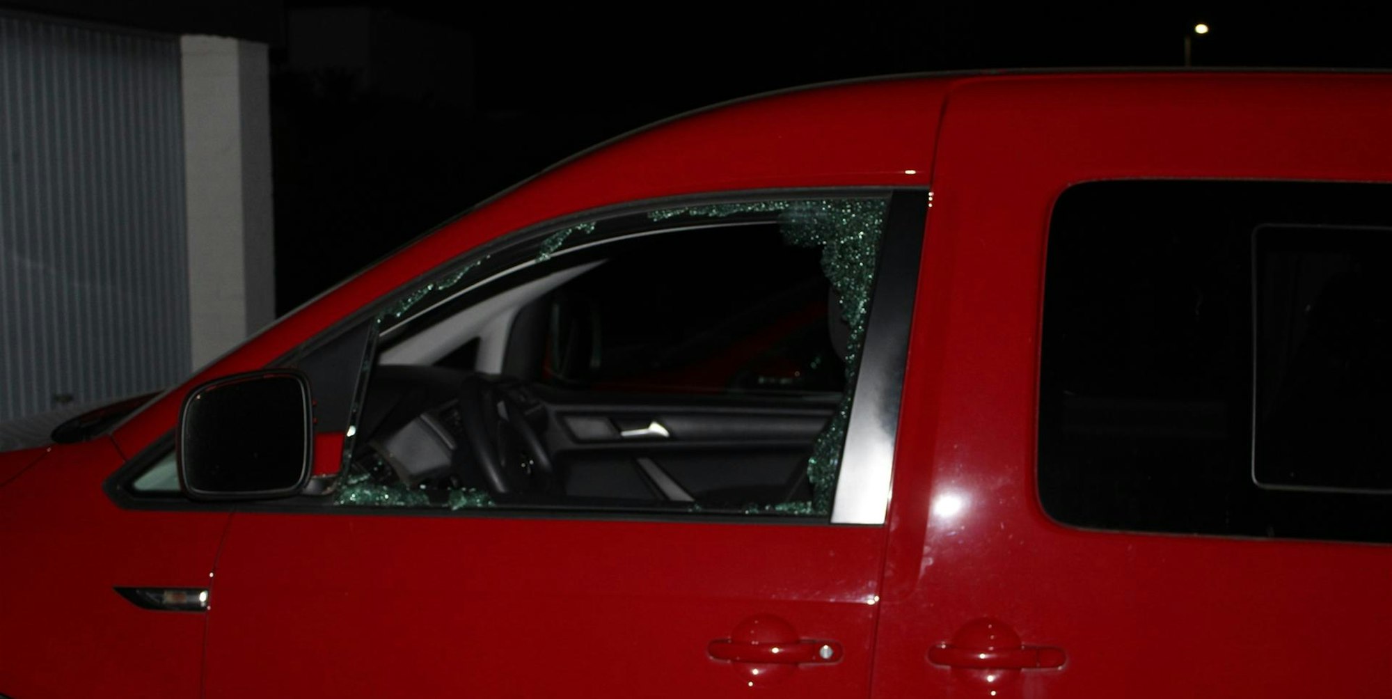 ZweiNavigationssystemeentwendet