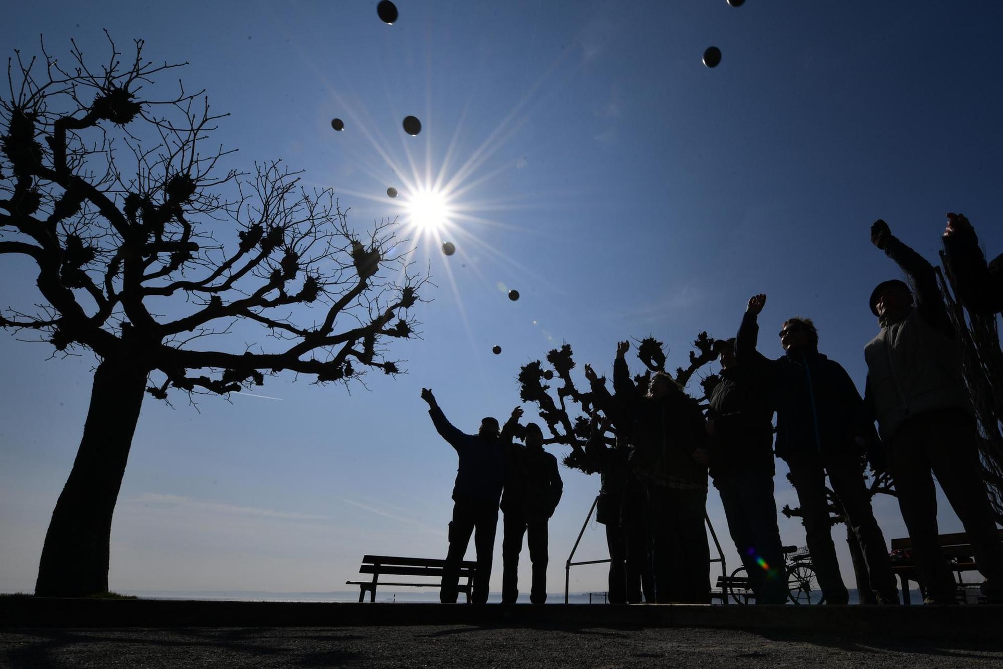 boule für alle symbol gegen die sonne