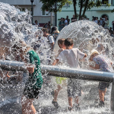 Eberplatz Brunnen WEISER