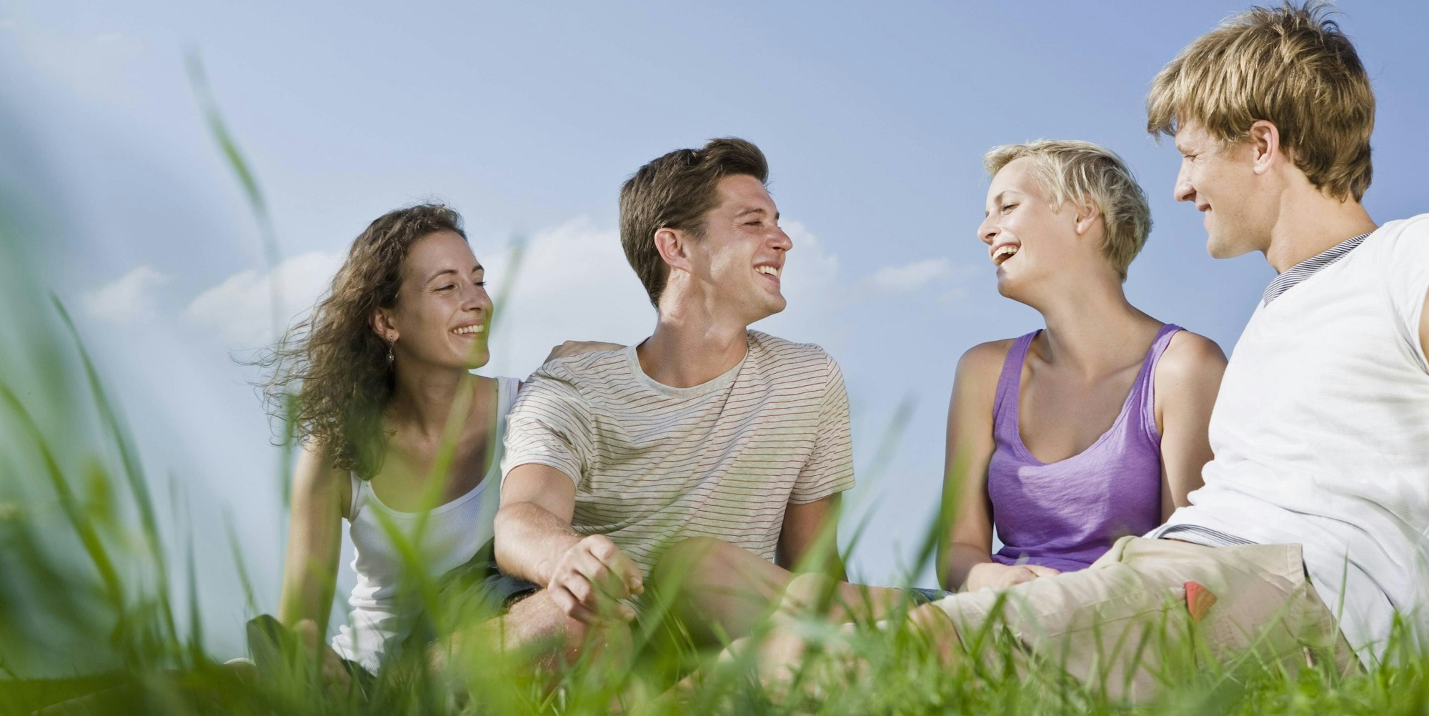 Gruppe_Freunde_Lachen_imago