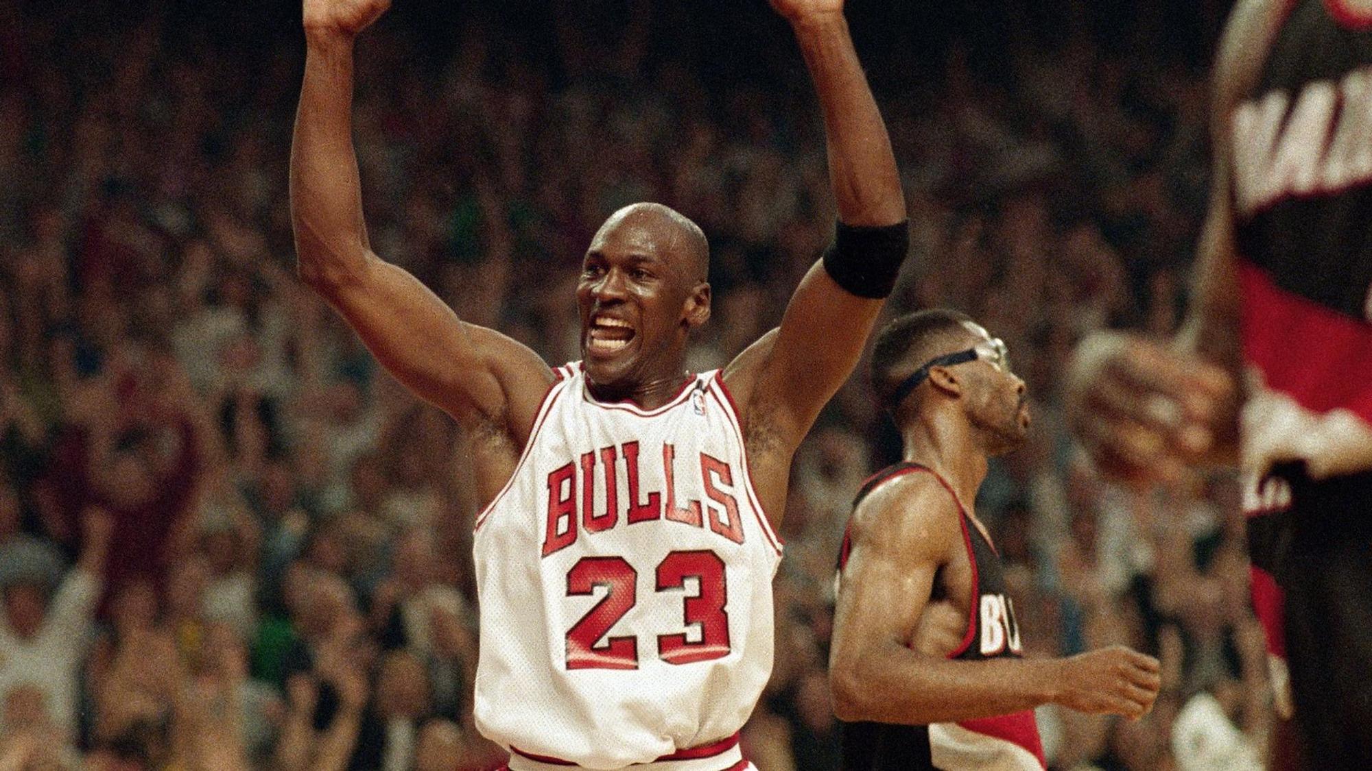 Michael Jordan jubelt.