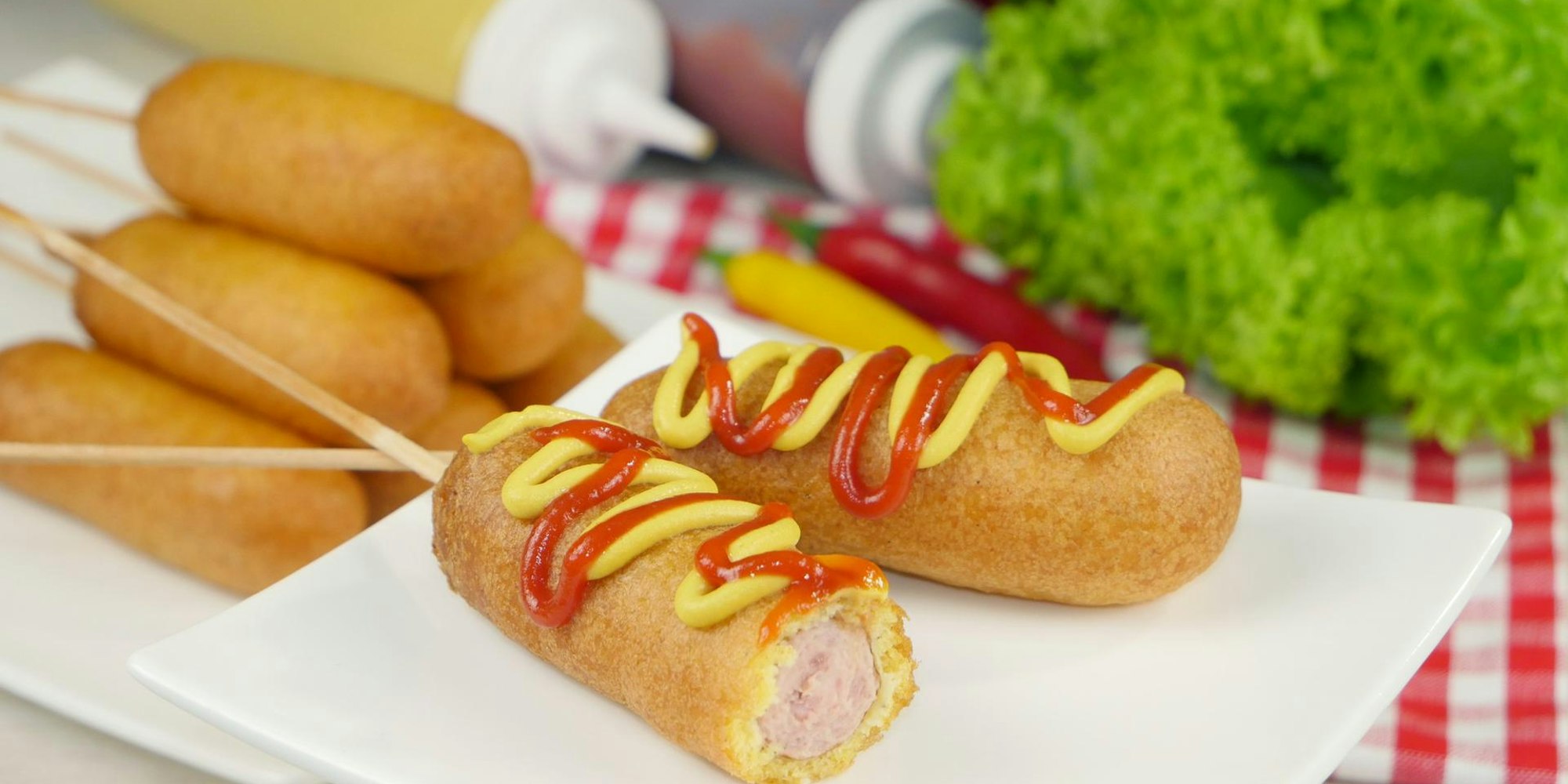 Corndogs_am_Stiel_dpa