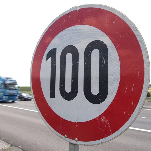 Tempo 100 Schild