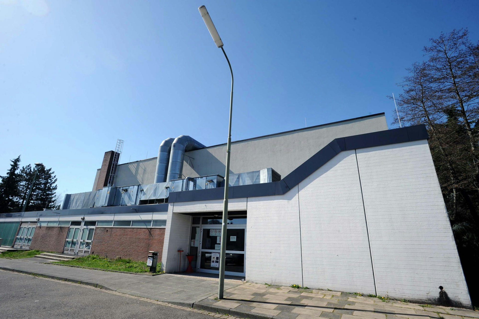 wu-sportstaetten-max-siebold-halle_(2)