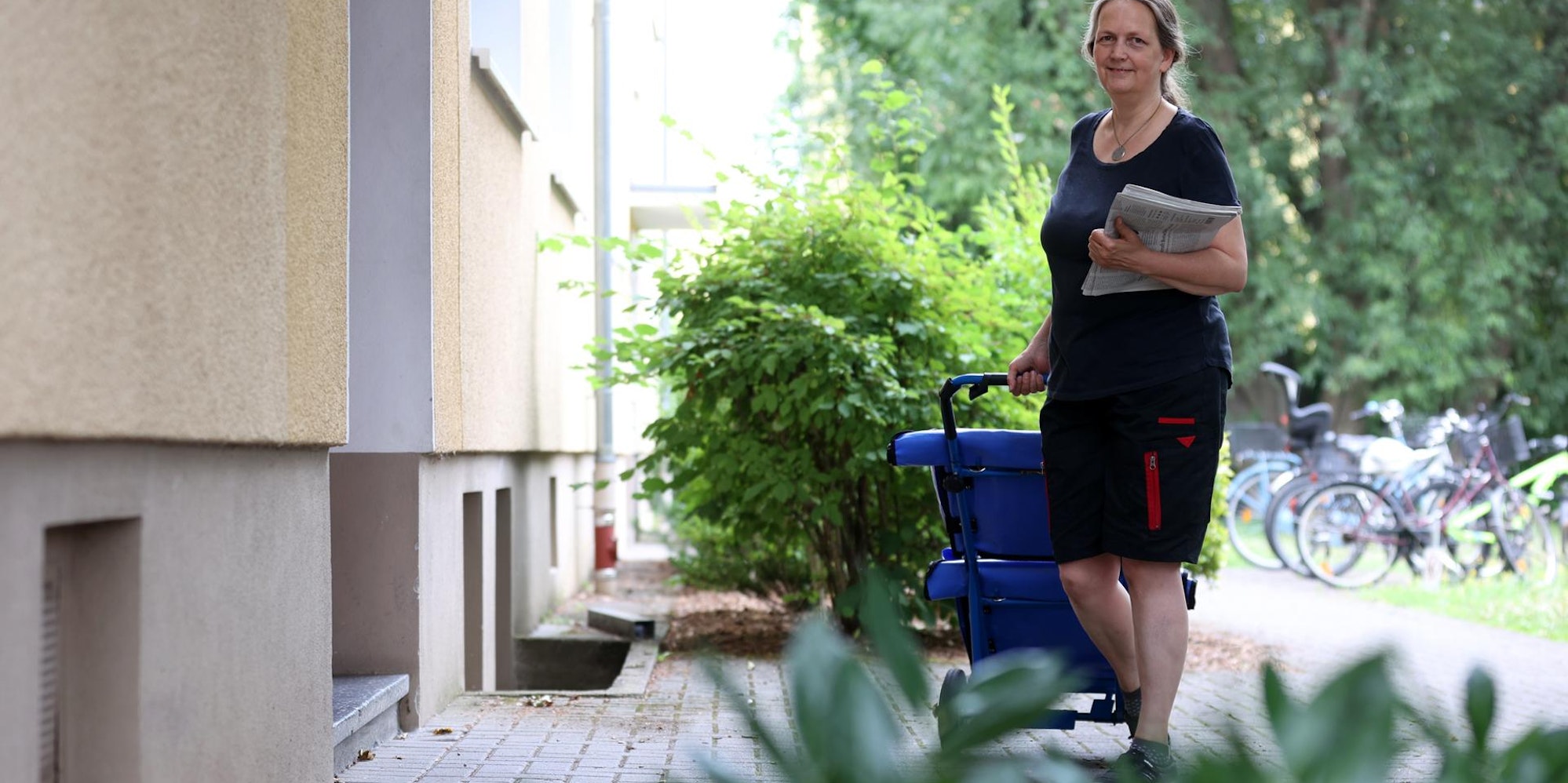 20220711-GOY-Zeitungszustellerin-09