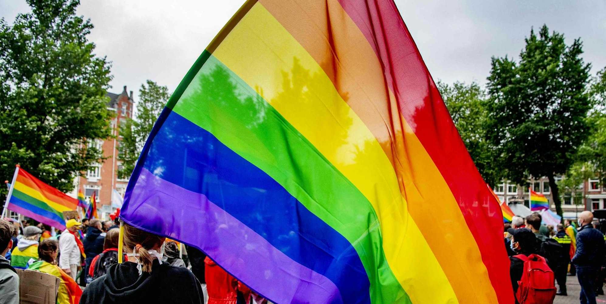 Regenbogen Flagge 040721