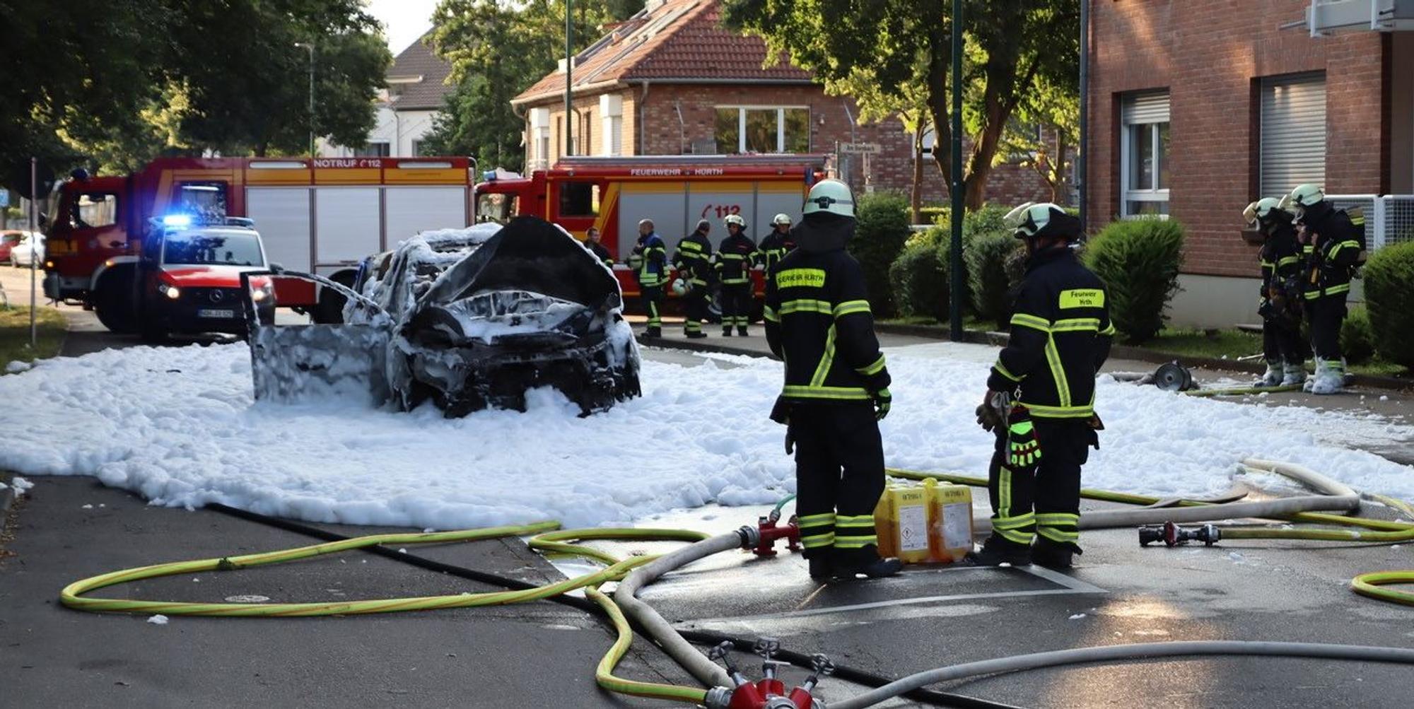 fahrzeugbrandhürth