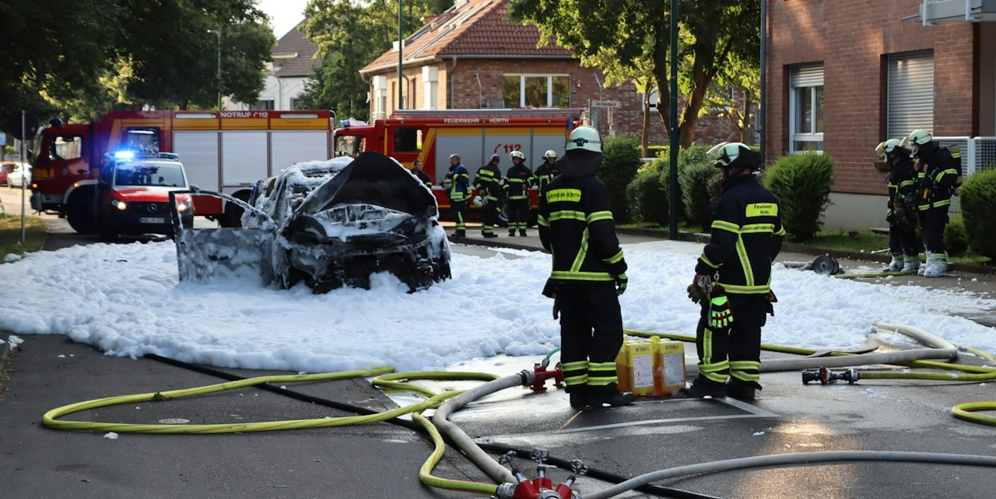 fahrzeugbrandhürth
