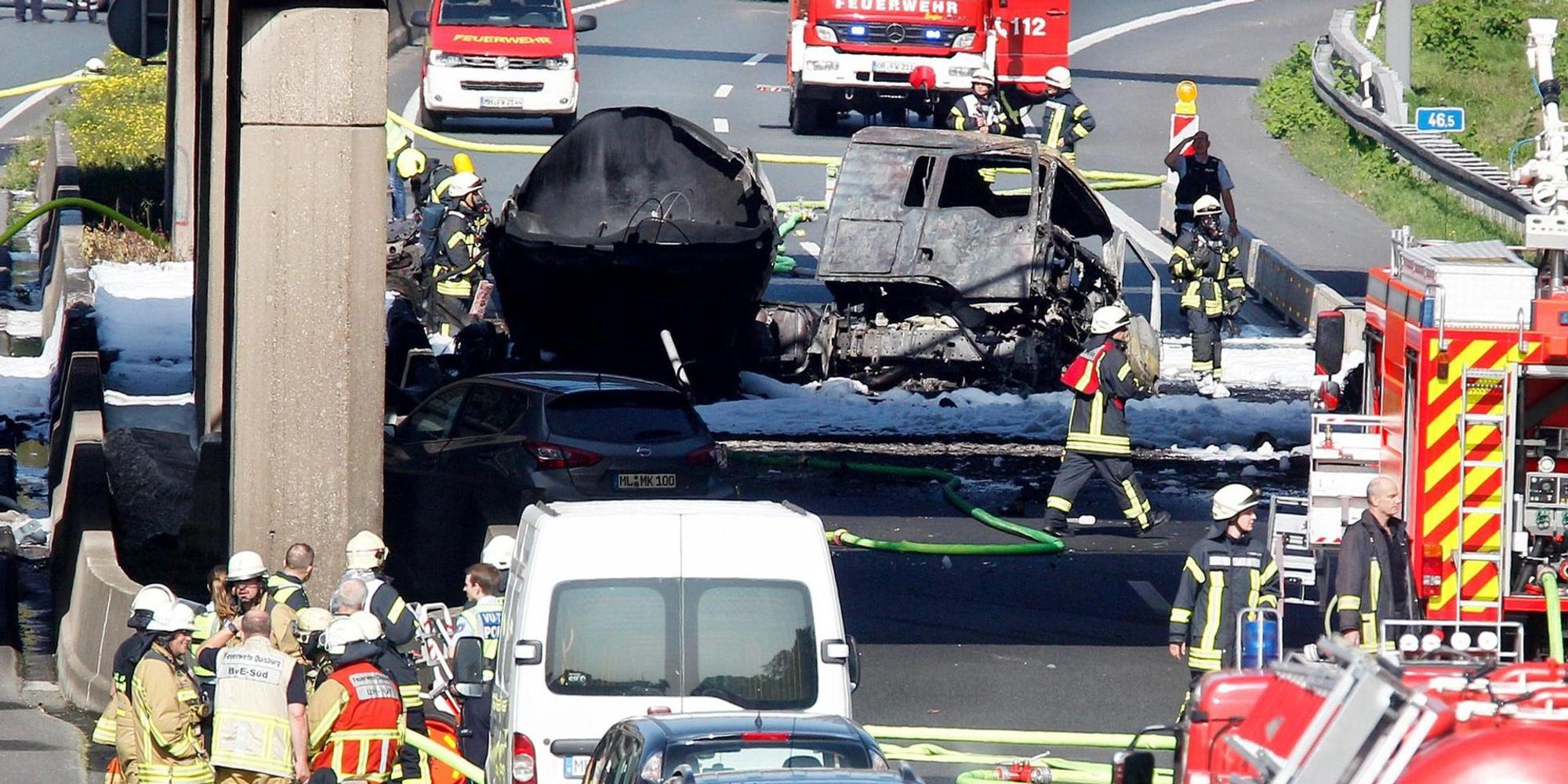 Unfallstelle nach Tanklasterbrand3