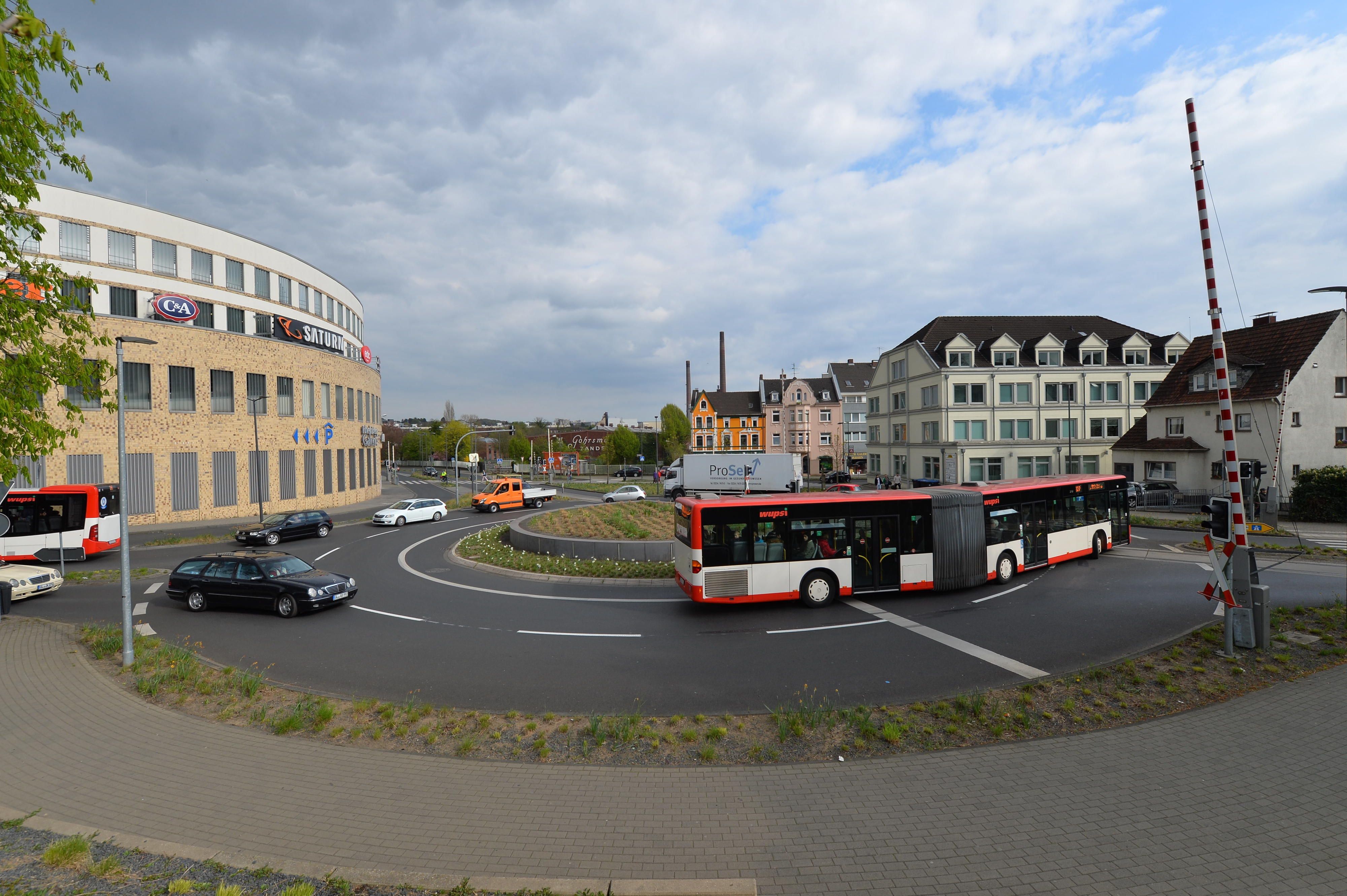 Kreisverkehr_Driescher_Kreuz_19042016