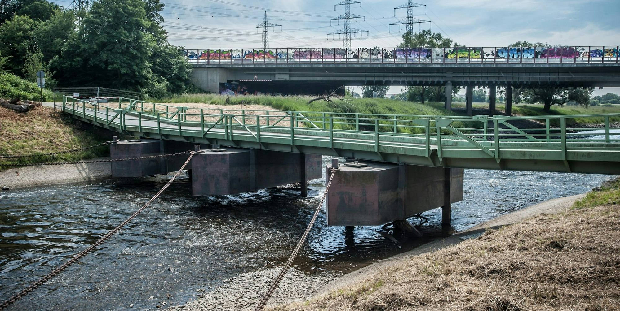 Pontonbrücke Leverkusen Rheindorf