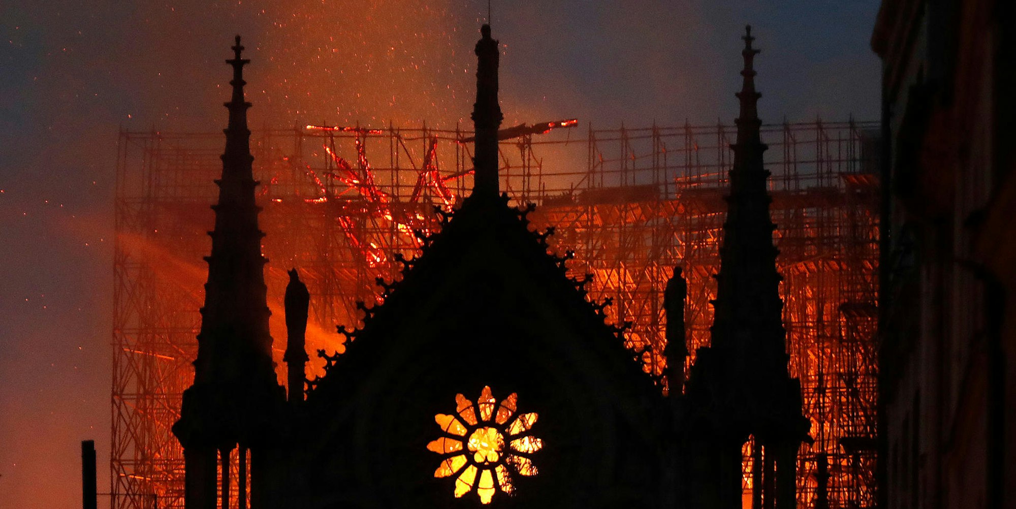 Notre_Dame_Flammen