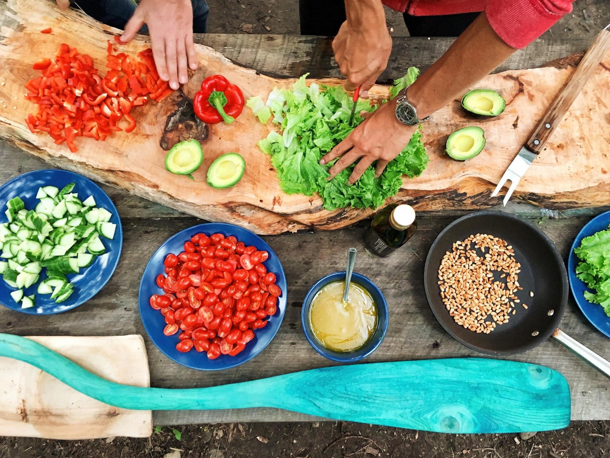 Food Symbol maarten-van-den-heuvel-EzH46XCDQRY-unsplash