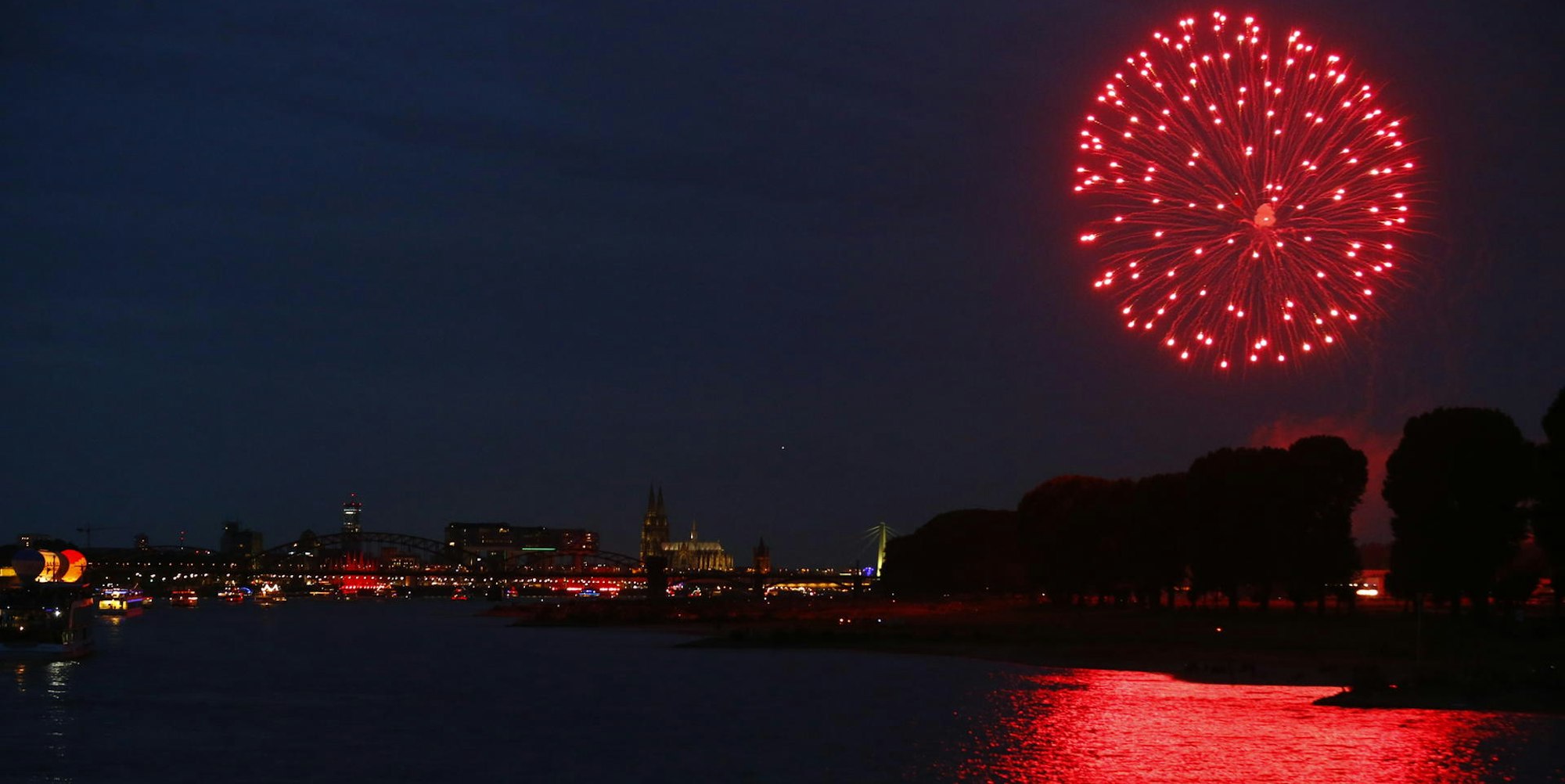 Kölner Lichter Schmülgen 15