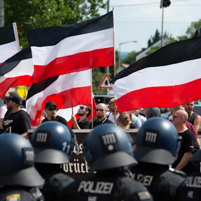 Rachtsextreme Symbol 060422