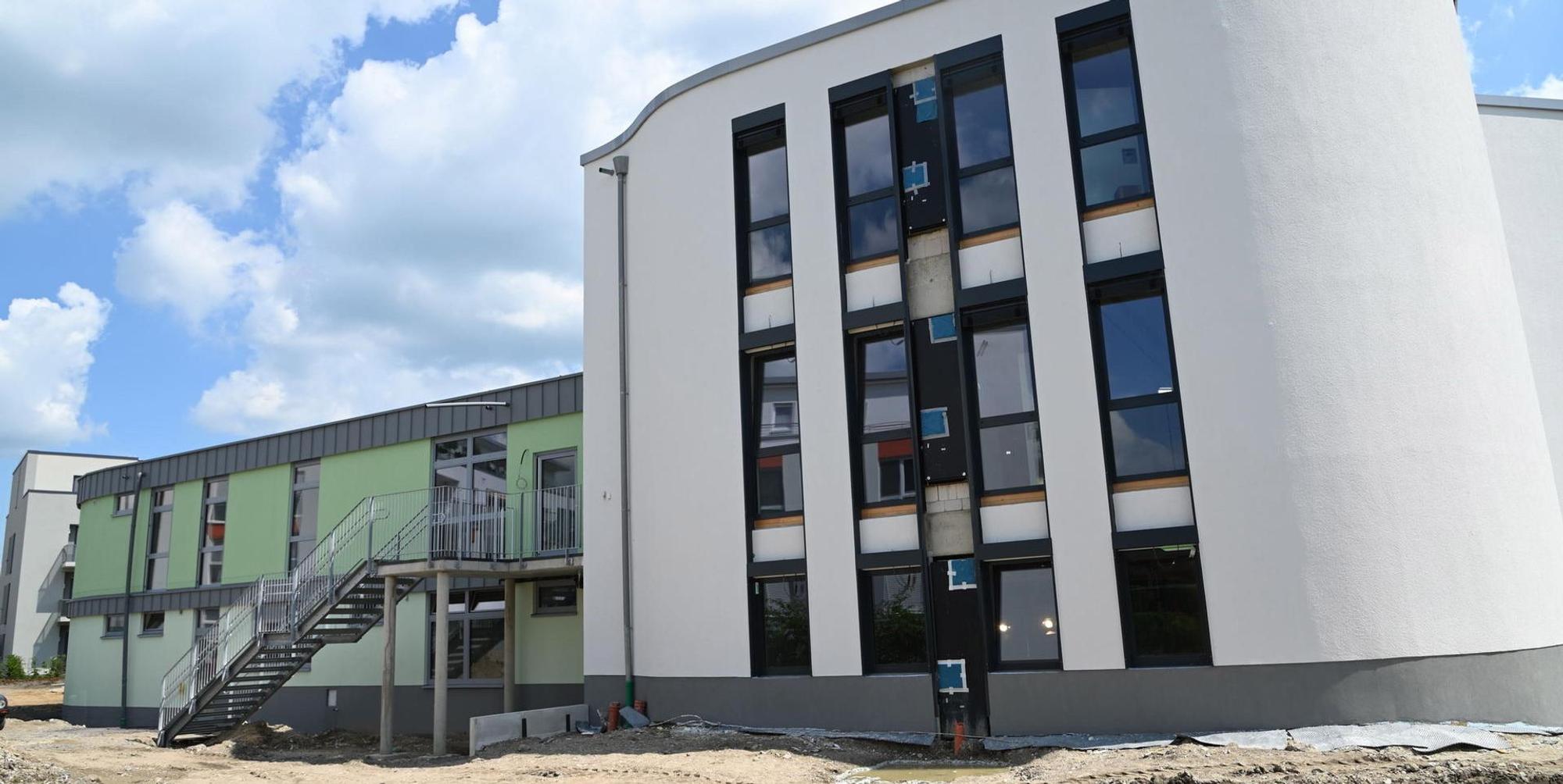 Stadtteilhaus Hand 2