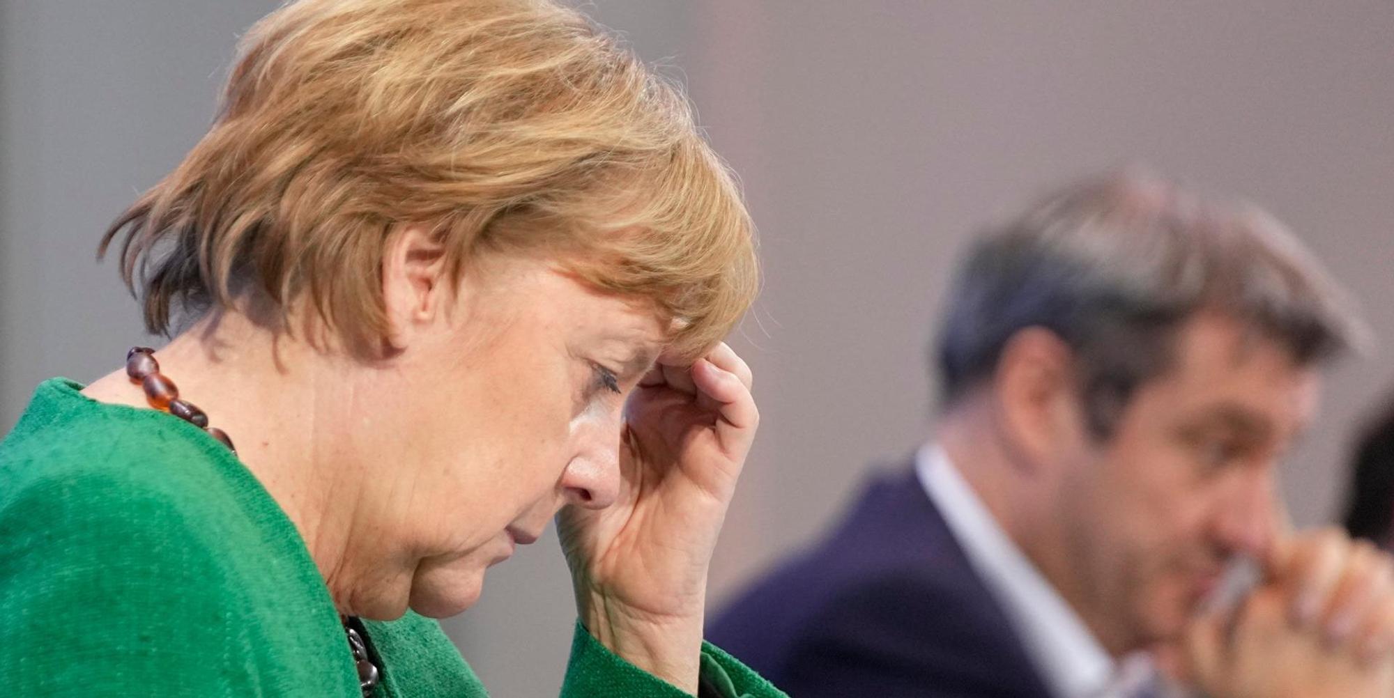 Merkel Seehofer ap