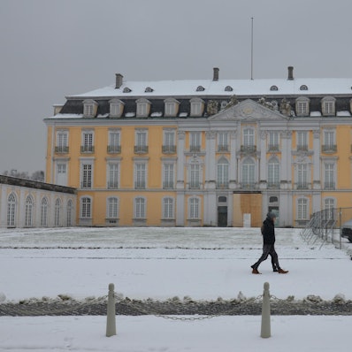 Schloss brühl bei Schnee 310119
