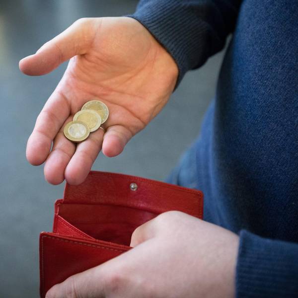 Geld Bürgergeld Münzen 150922