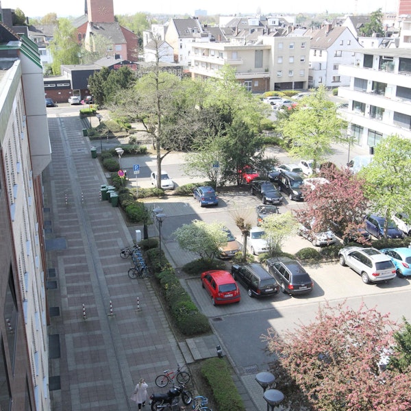 Pfarrer-Kenntemich-Platz