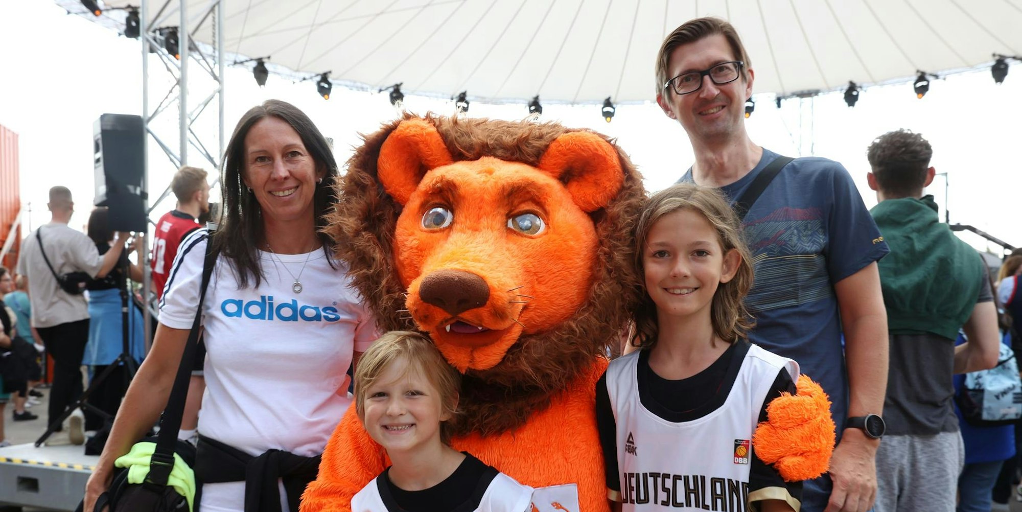Fans Basketball-EM Goyert 1
