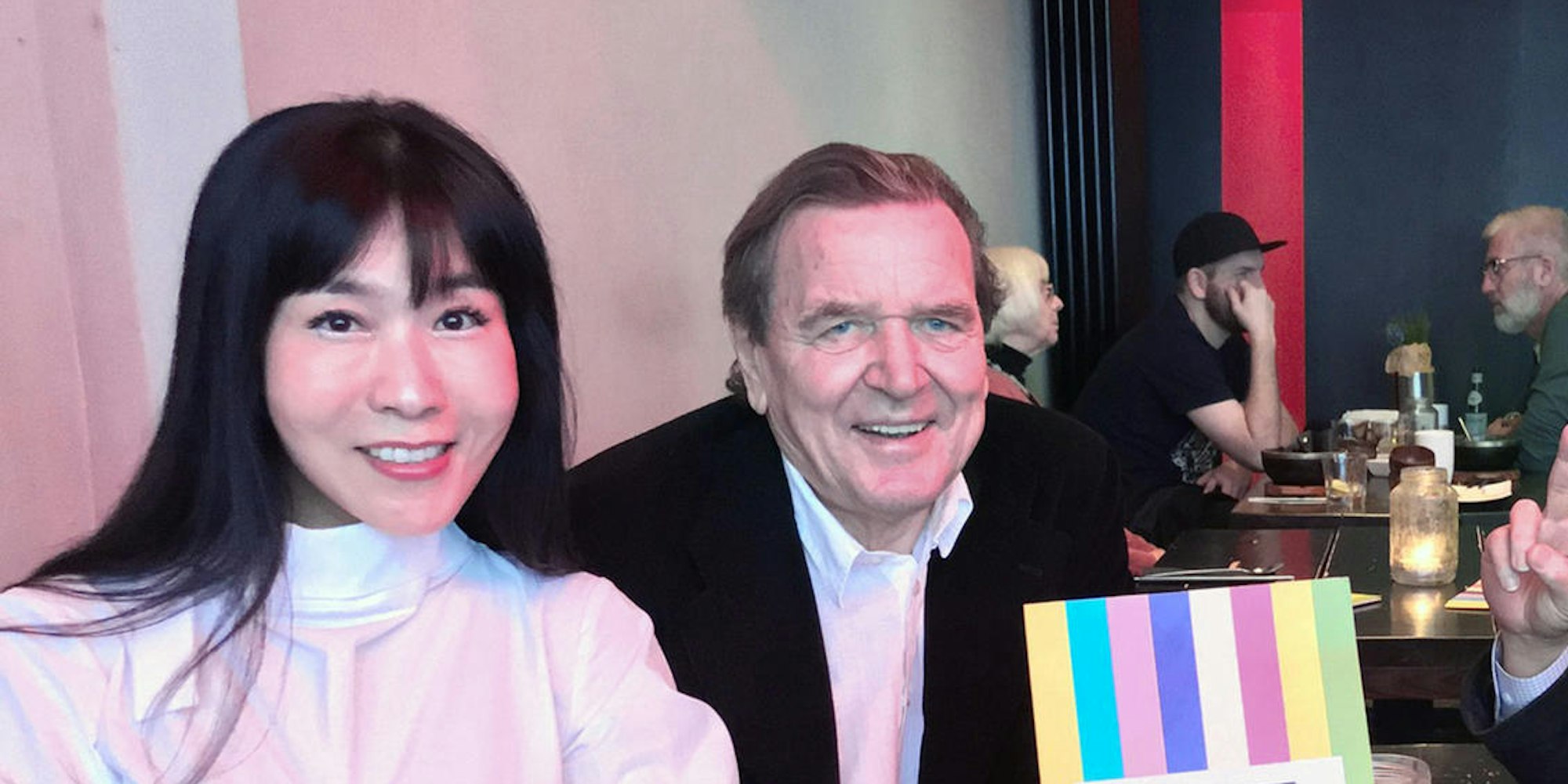 Schröder mit Freundin Berlin