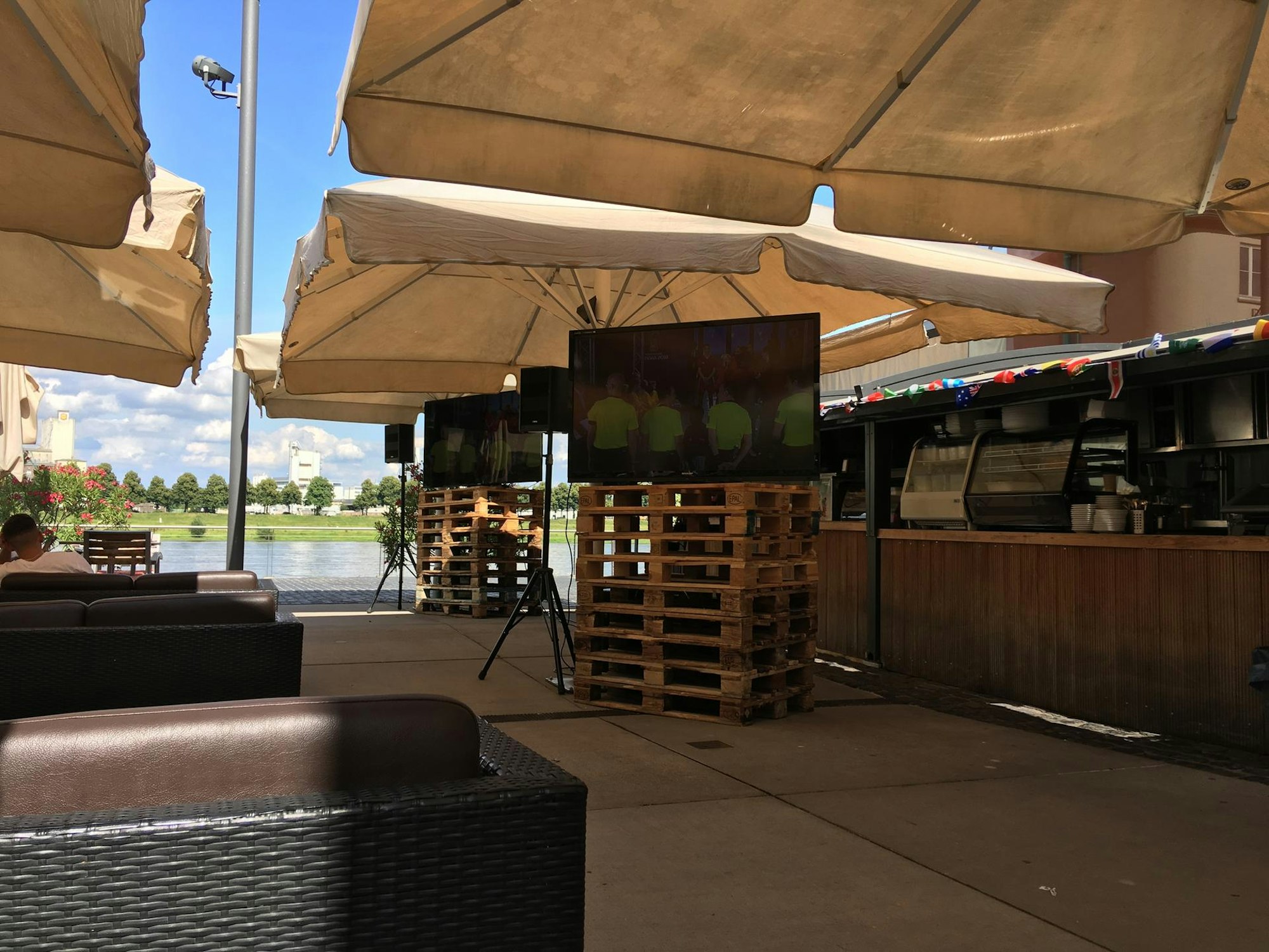 limani fussball am rhein