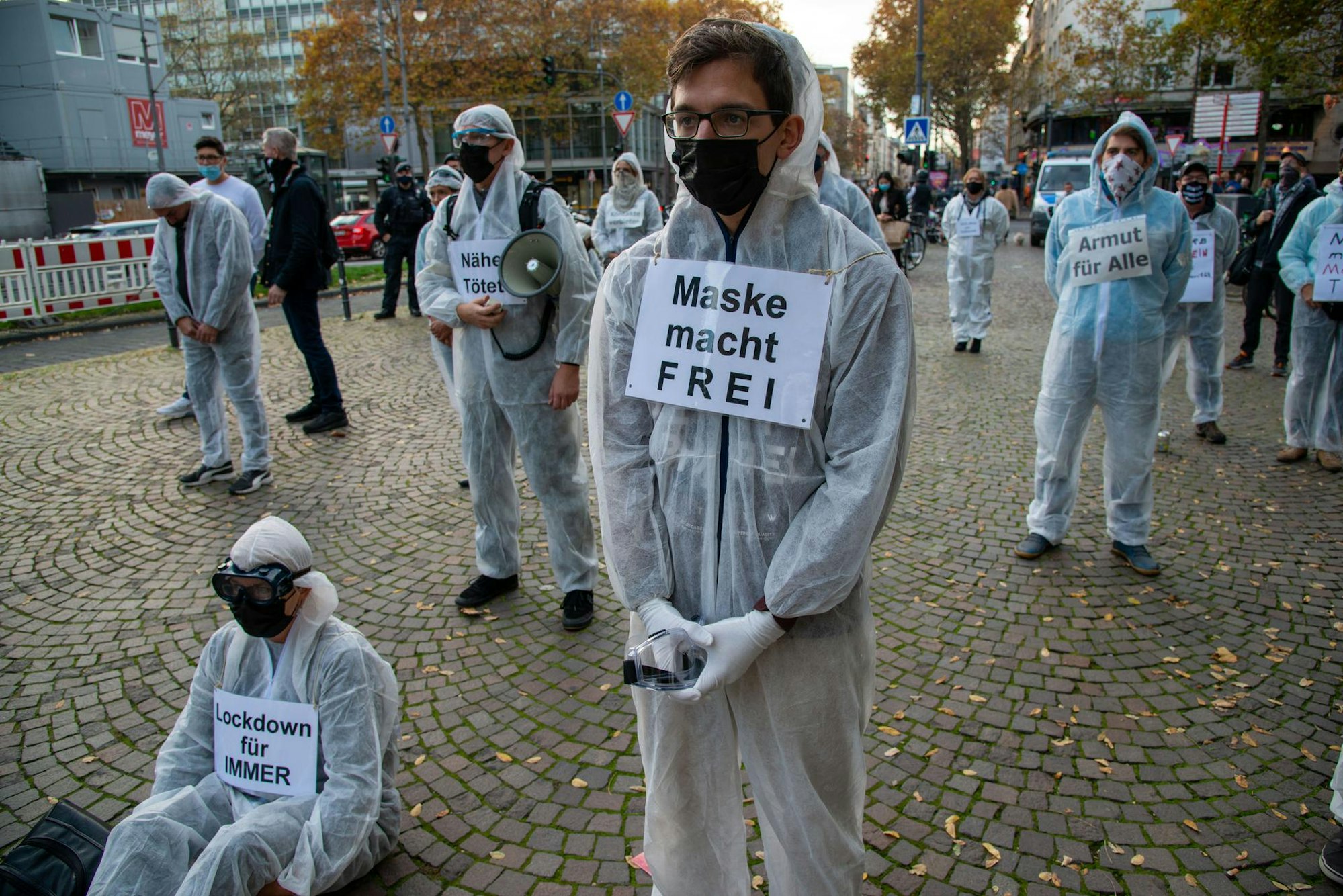 Corona-Leugner Maske macht frei
