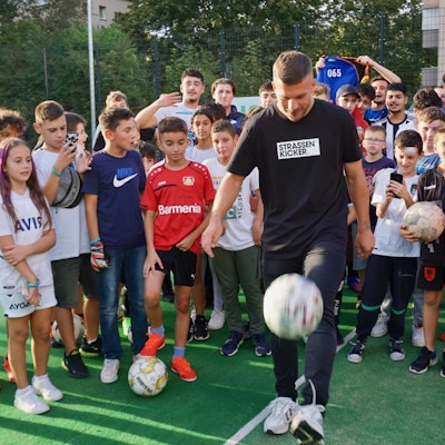 Podli Bolzplatz 100922