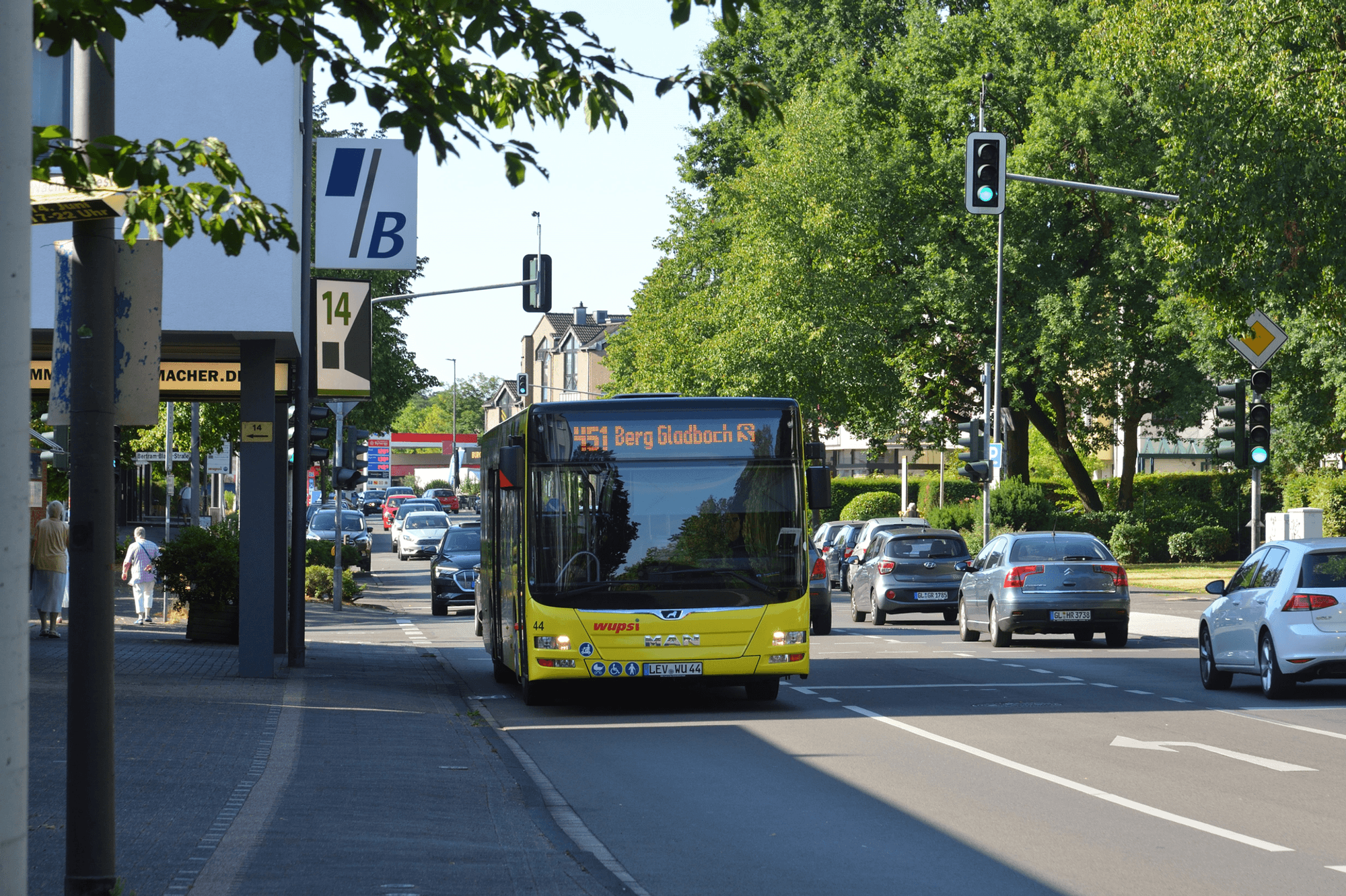 Bus 451png
