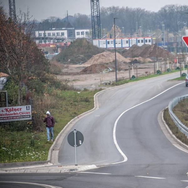 Europa-Allee ohne Fußweg