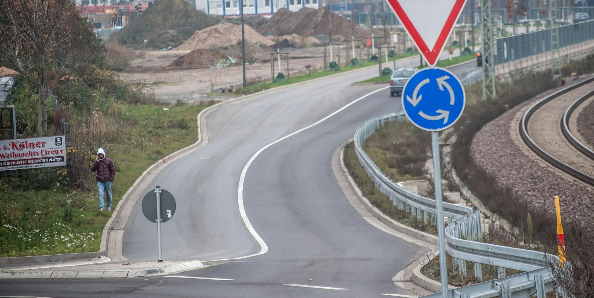 Europa-Allee ohne Fußweg