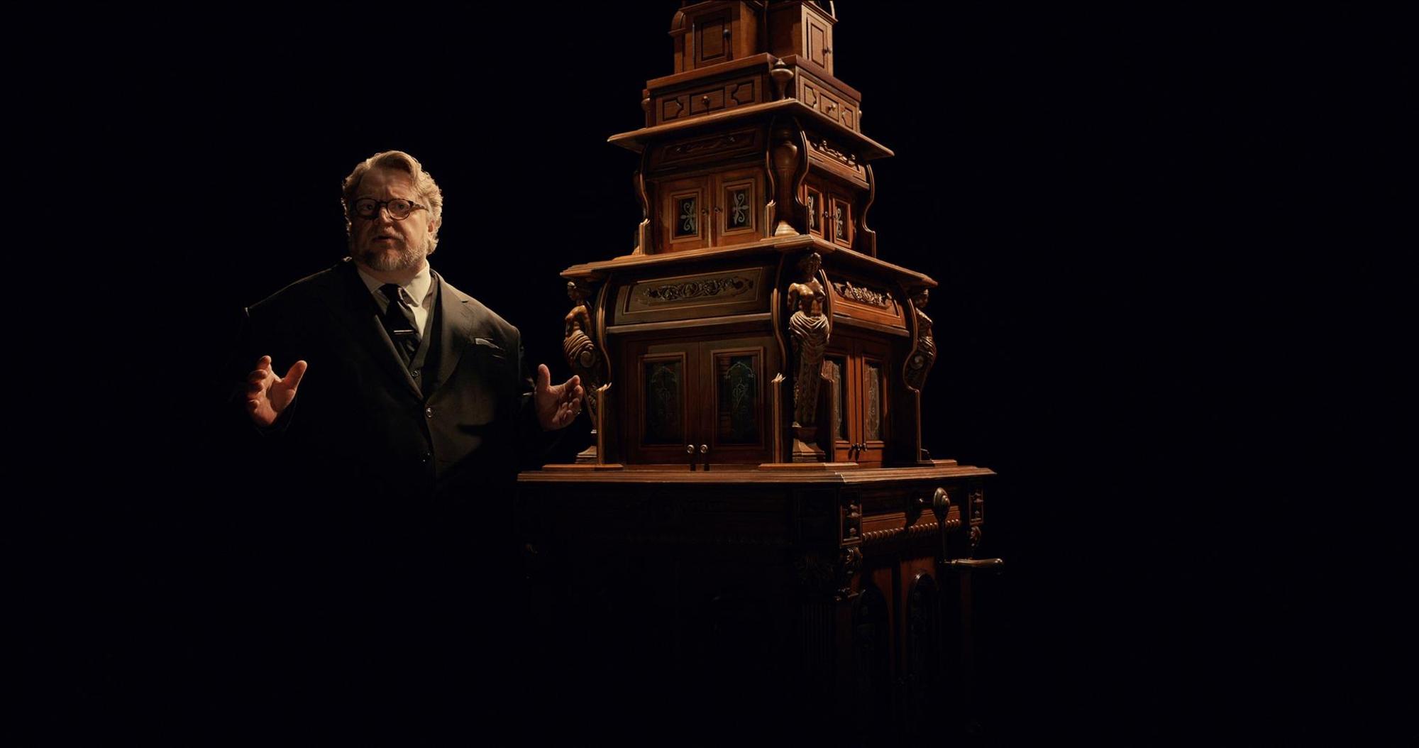 Guillermo_Del_Toro's_Cabinet_of_Curiosities_S1_LOT36_00_00_45_23R