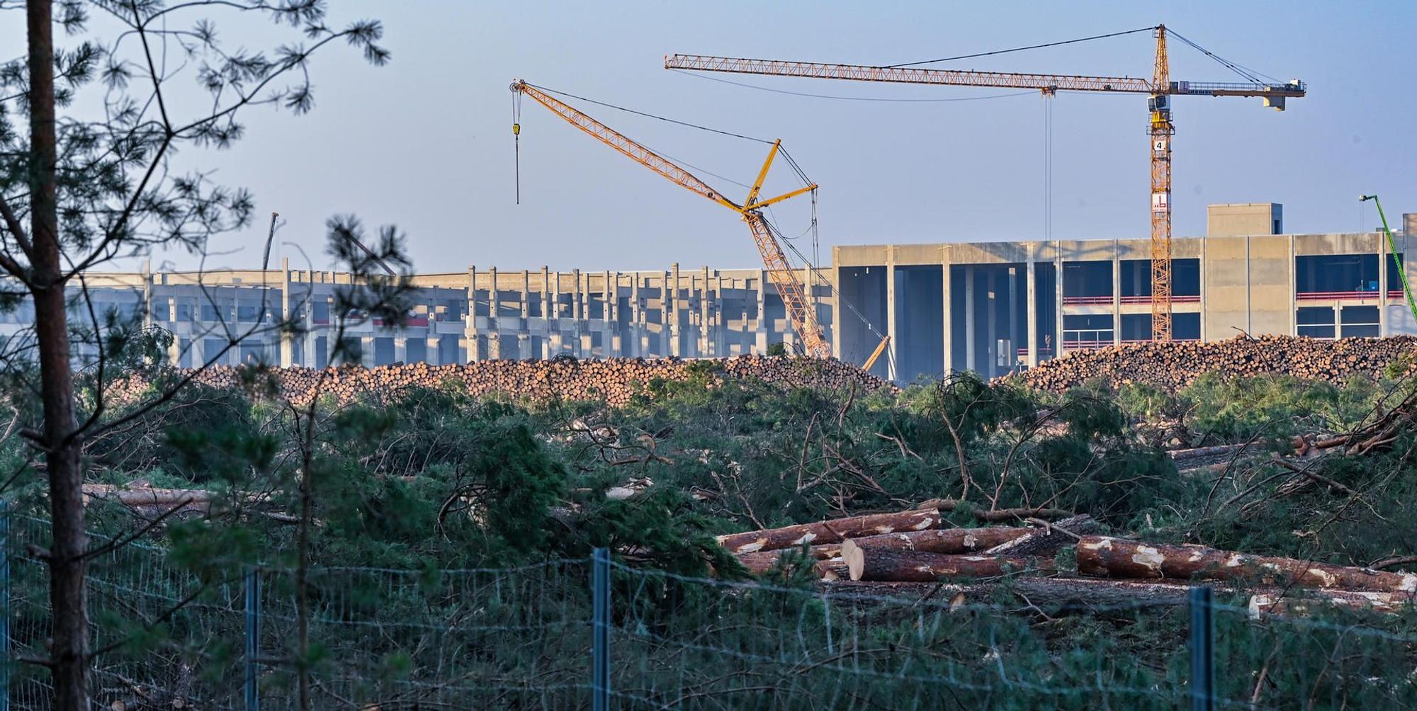 Tesla Baustelle