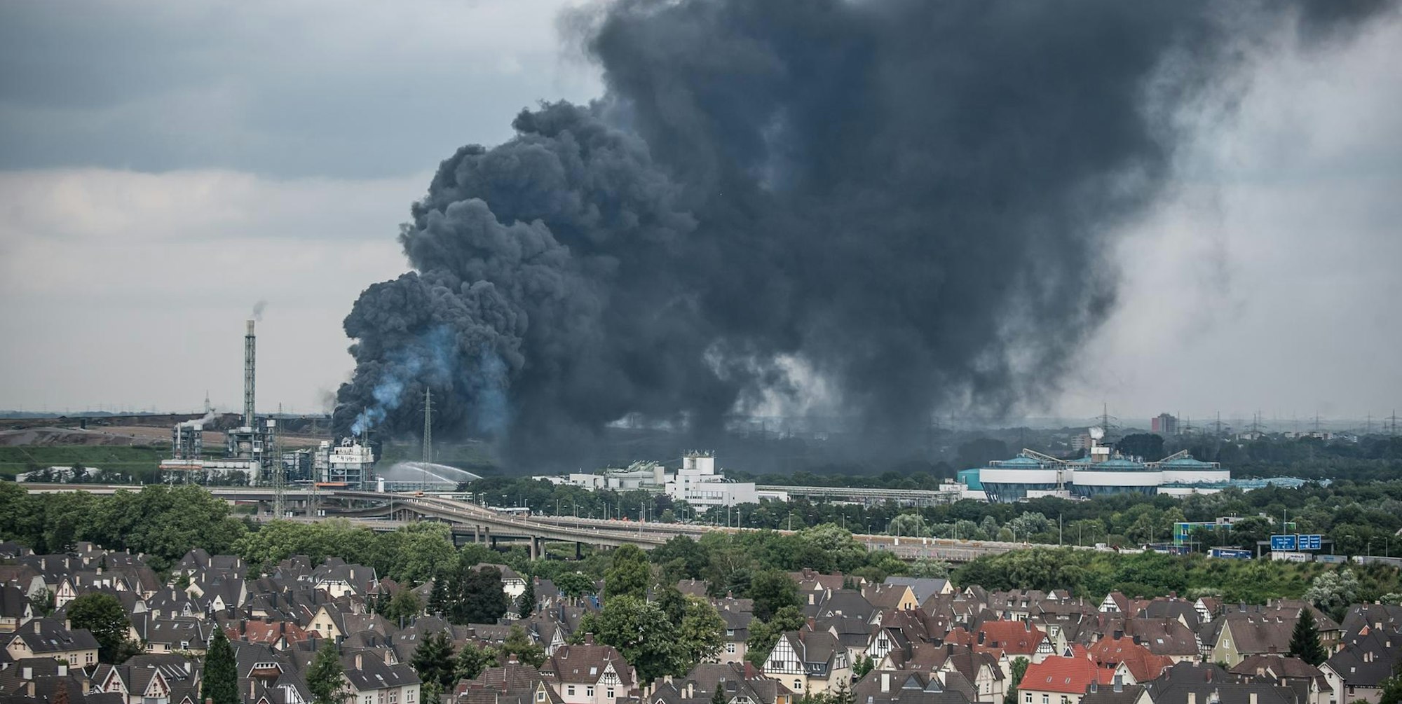 EXPLOSION_SONDERMUELLVERBRENNUNG_RLE_Leverkusen07272021ALF_6150