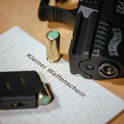 Waffenschein Symbolbild