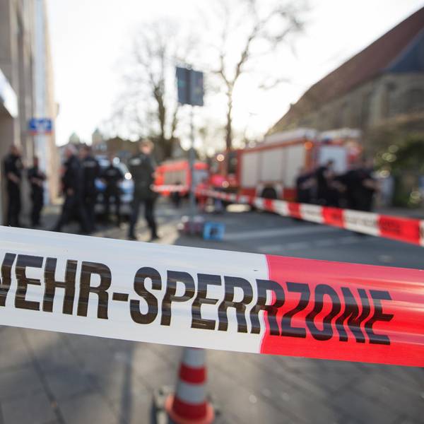 Feuerwehr Symbolbild Absperrung